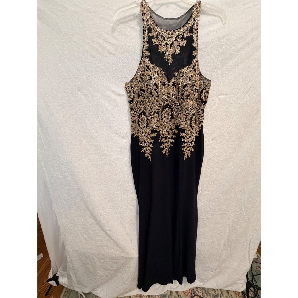 XSCAPE Women Black Gold Embroidered Rhinestone Halter Gown Dress 20W